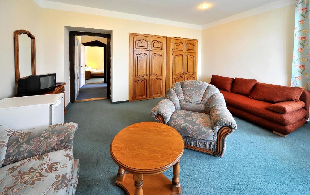 Bilikova Chata - Horsky Hotel Vysoke Tatry Bilik gambar